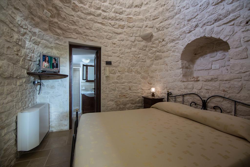 ألبيروبيللو Bed And Breakfast Trulli San Leonardo الغرفة الصورة